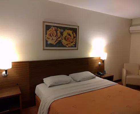 Master Plaza Hotel Barbacena Exterior foto